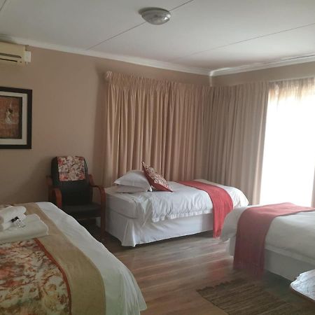Tsessebe Guesthouse Блумфонтейн Экстерьер фото