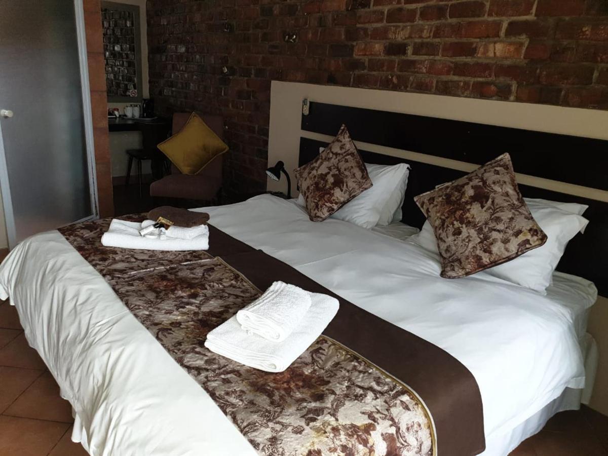 Tsessebe Guesthouse Блумфонтейн Экстерьер фото