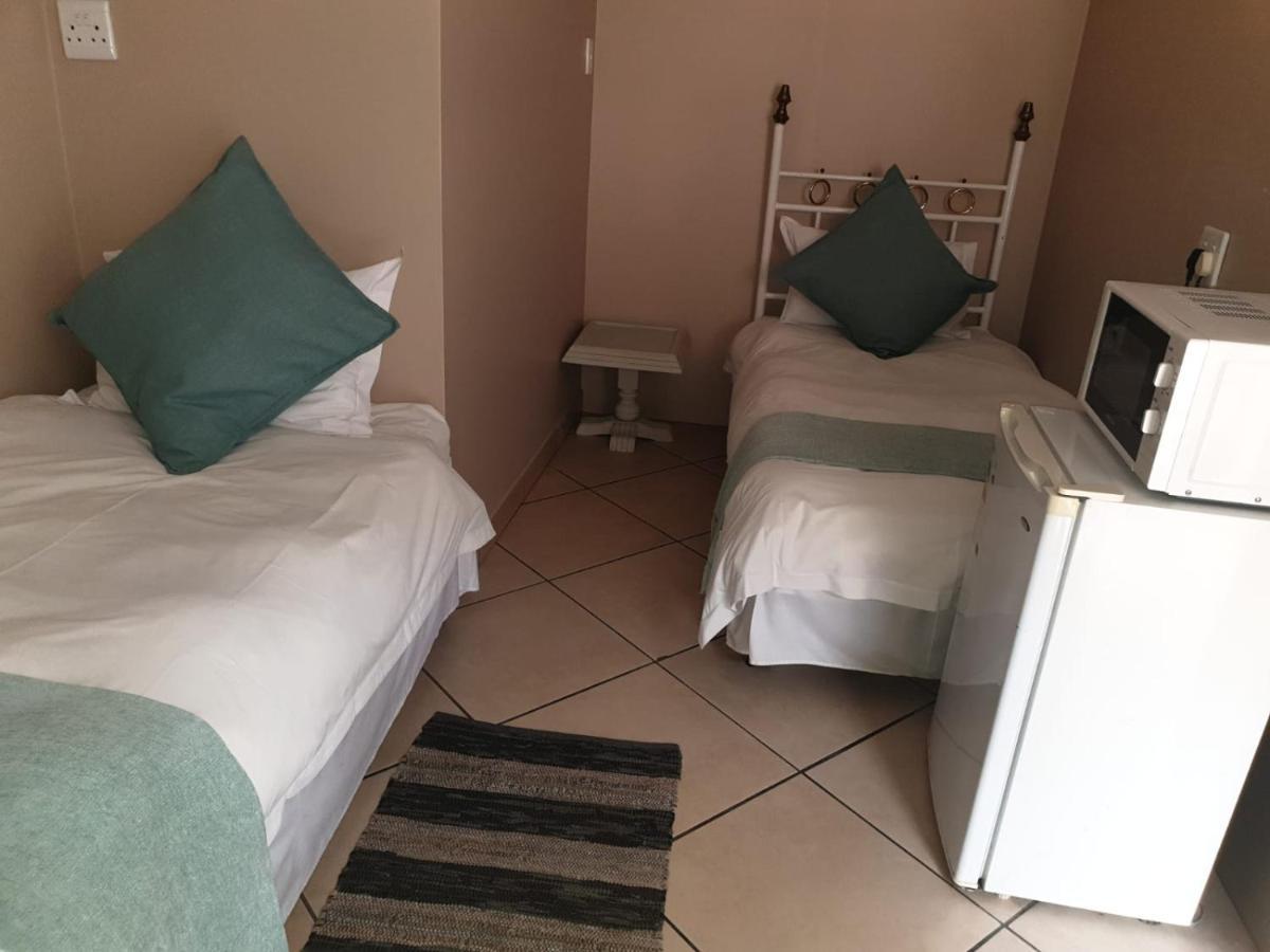 Tsessebe Guesthouse Блумфонтейн Экстерьер фото
