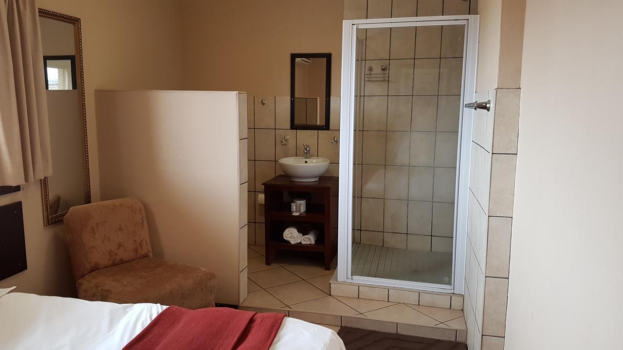 Tsessebe Guesthouse Блумфонтейн Экстерьер фото